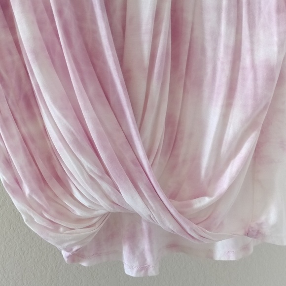 Top - Picture 2 of 3